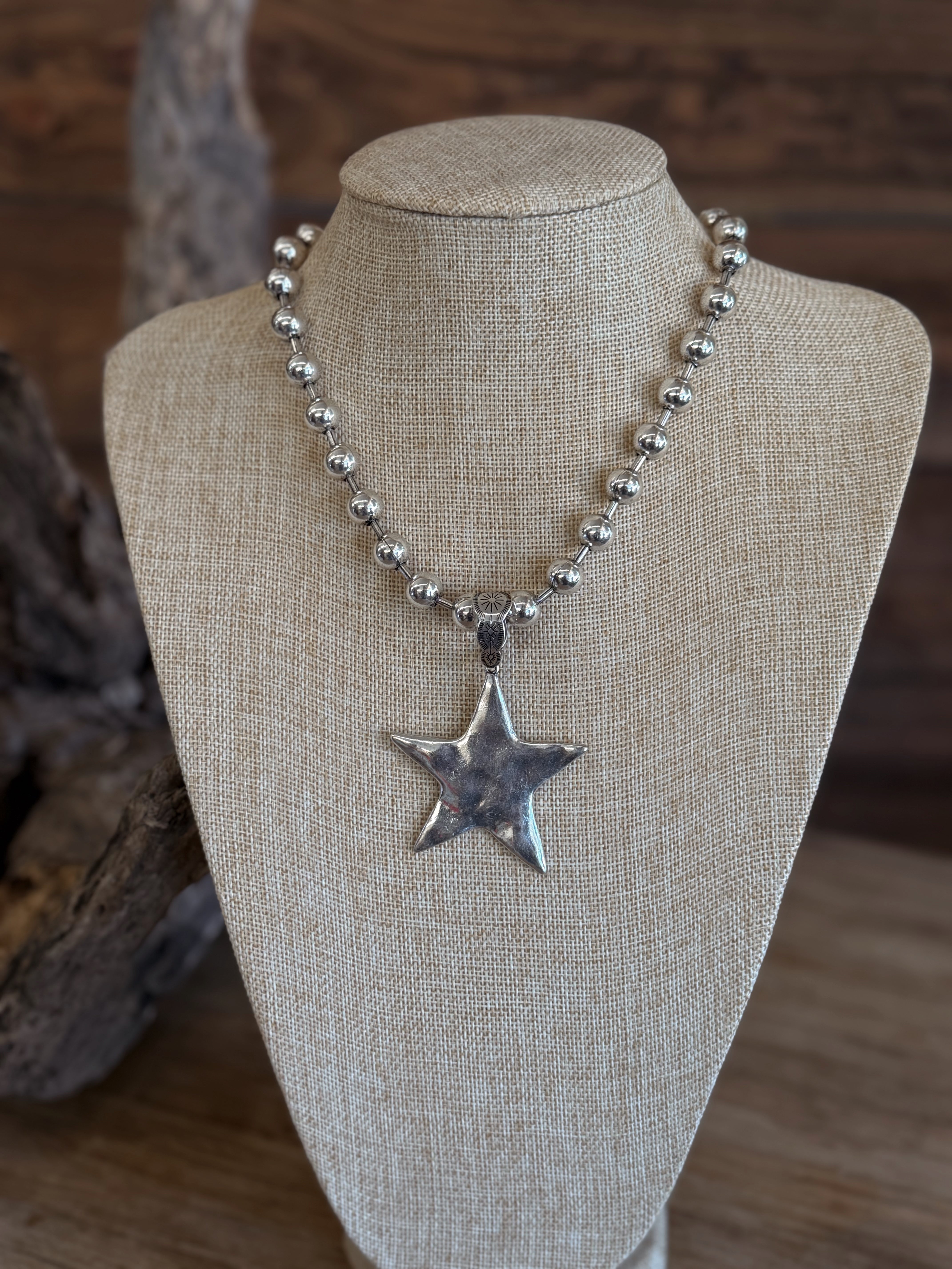 The Mini Avery Necklace