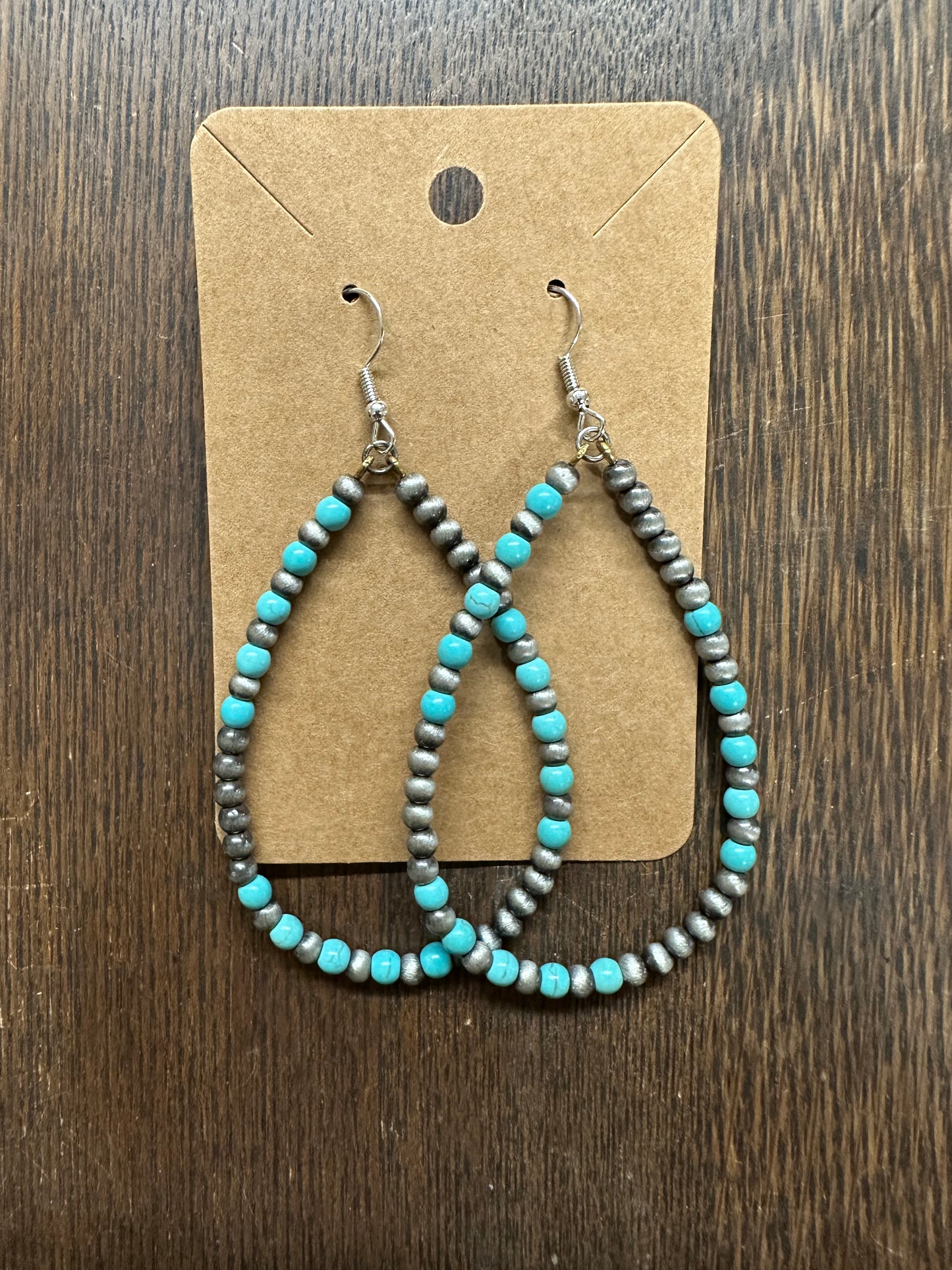 The Andea Navajo Pearl Earrings (5 colors)