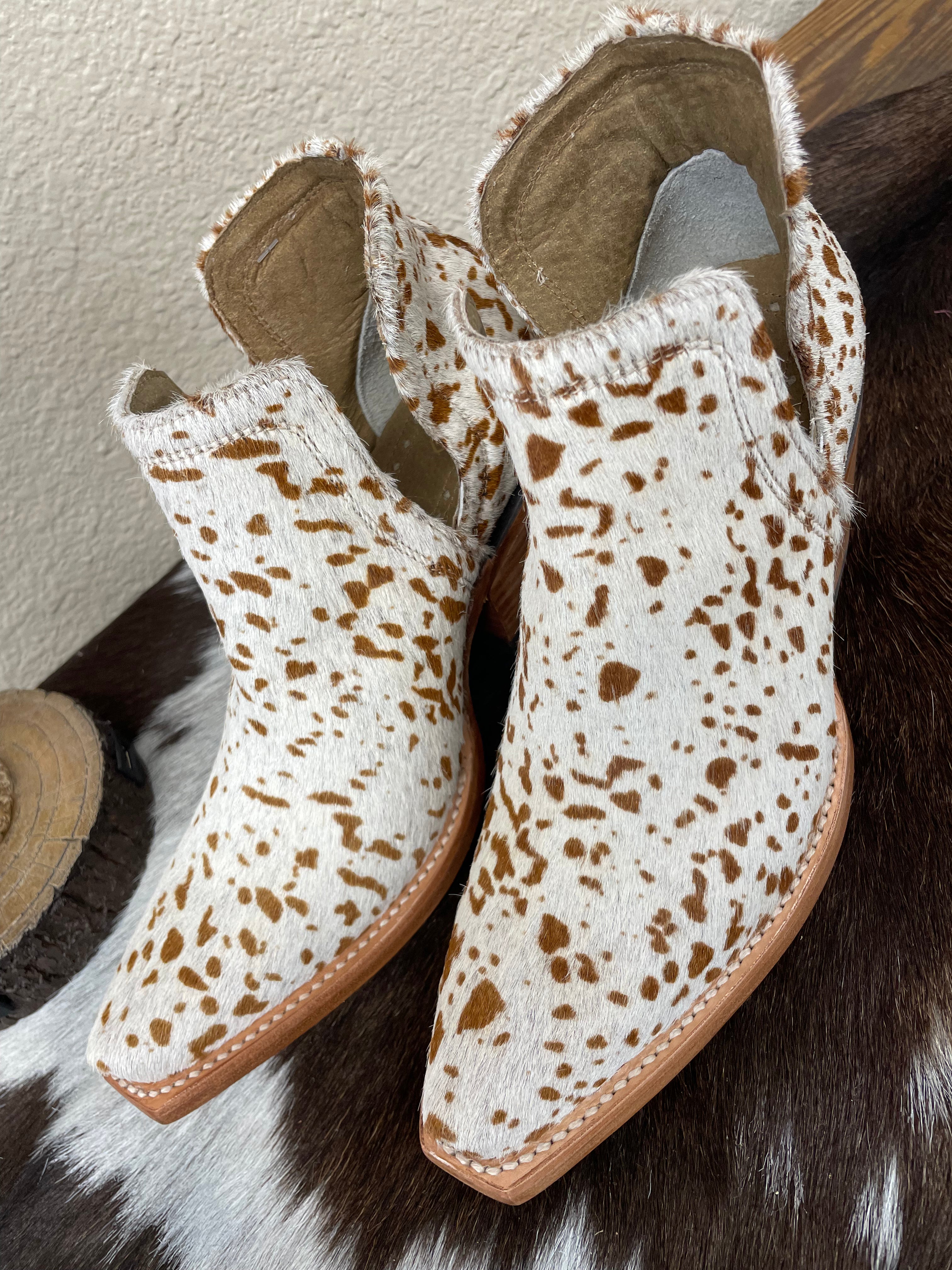 The Ariat Dixon Western Bootie - Haircalf