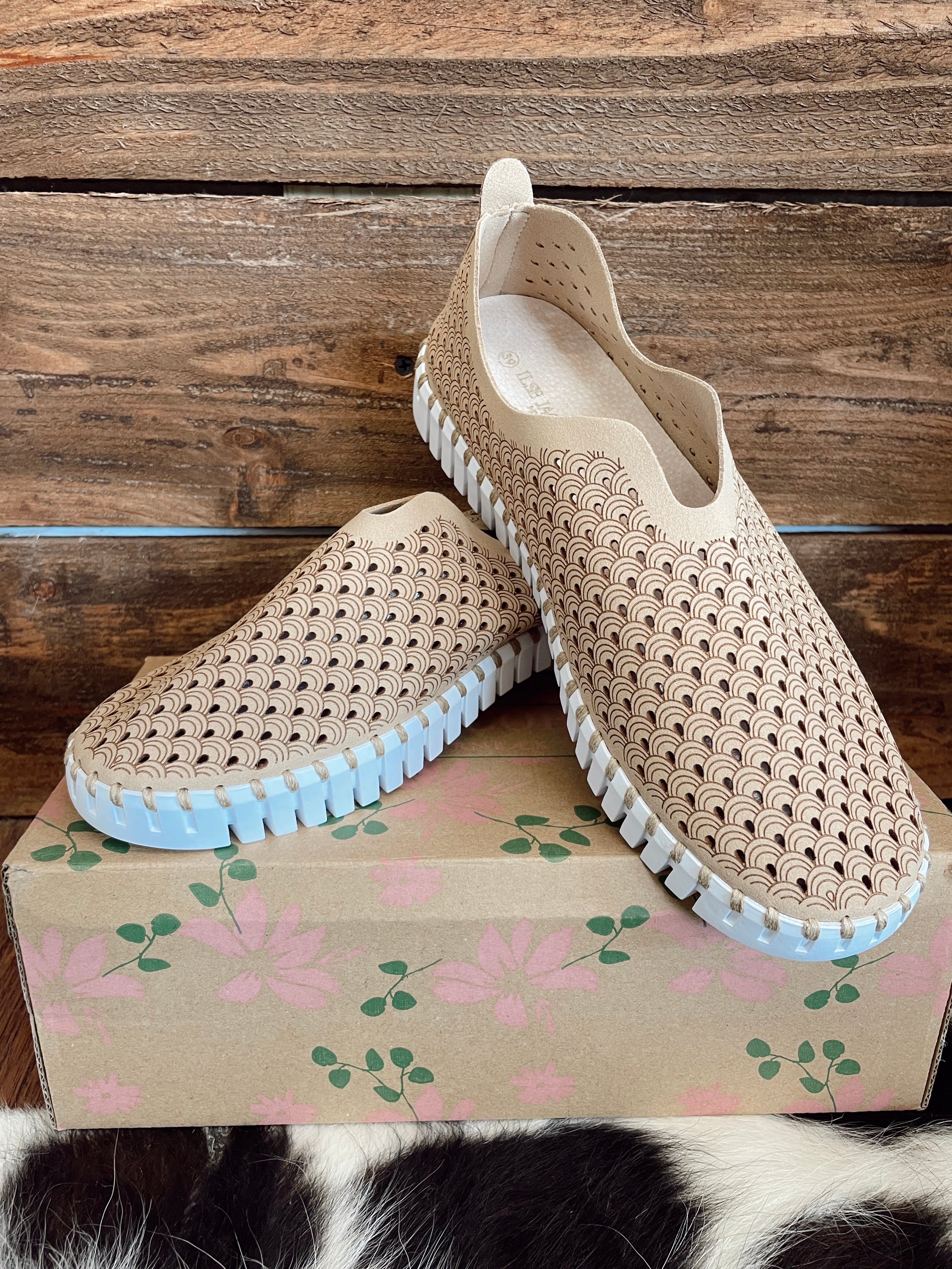 The Tulip Latte Shoes