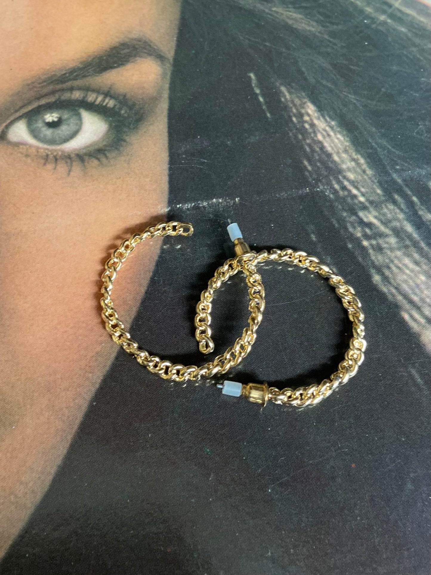The Wren Gold Chain Hoop Earrings