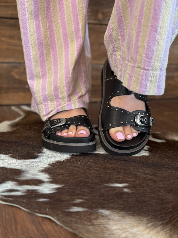 The Darcy Western Buckle Slides