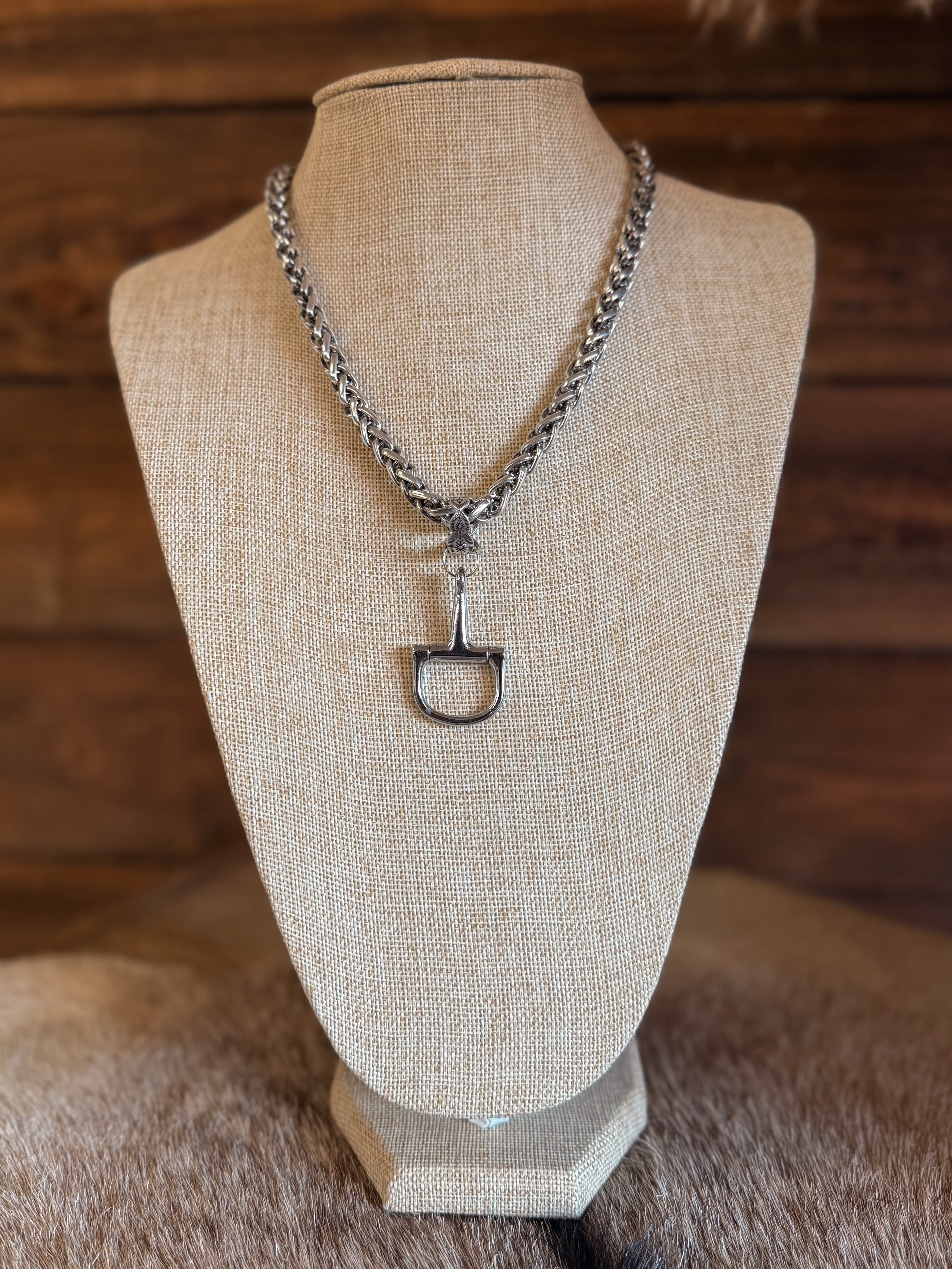The Harlan Necklace - Restock