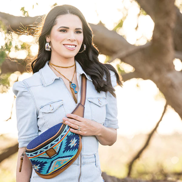 The STS Mojave Sky Belt Bag