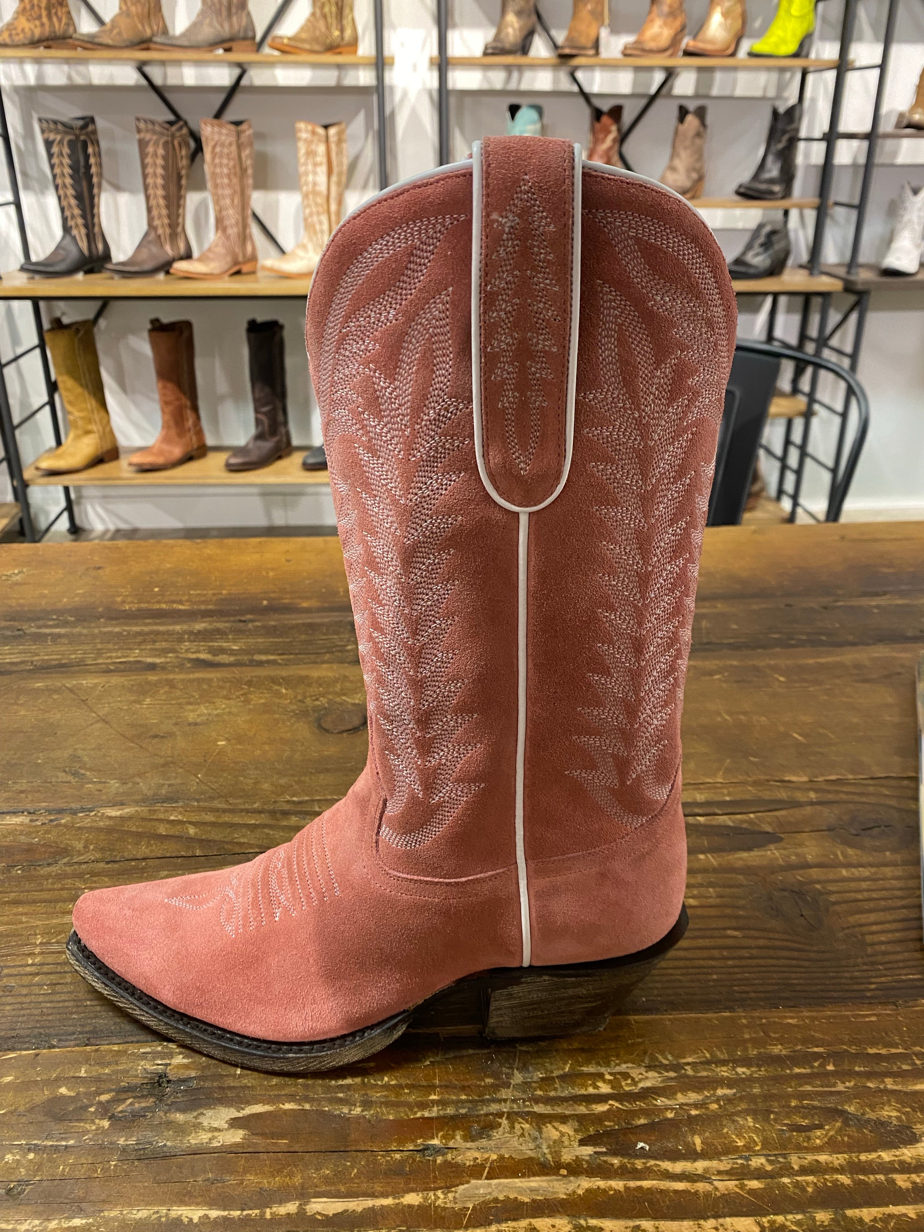 The Liberty Black Pink Suede Gamuza Rosa Boots