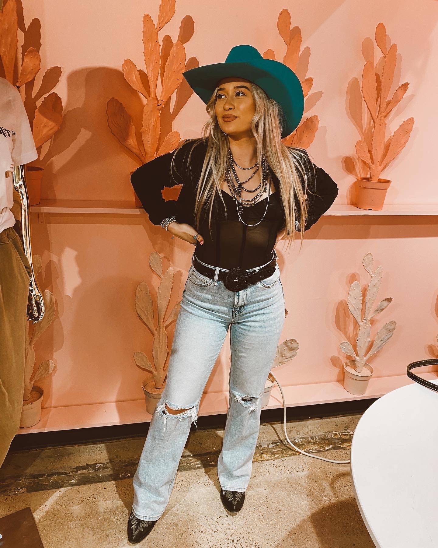 The Que Chula Leather Tooled Belt (6 Colors)